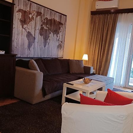 Central Apartment Ioannina Luaran gambar
