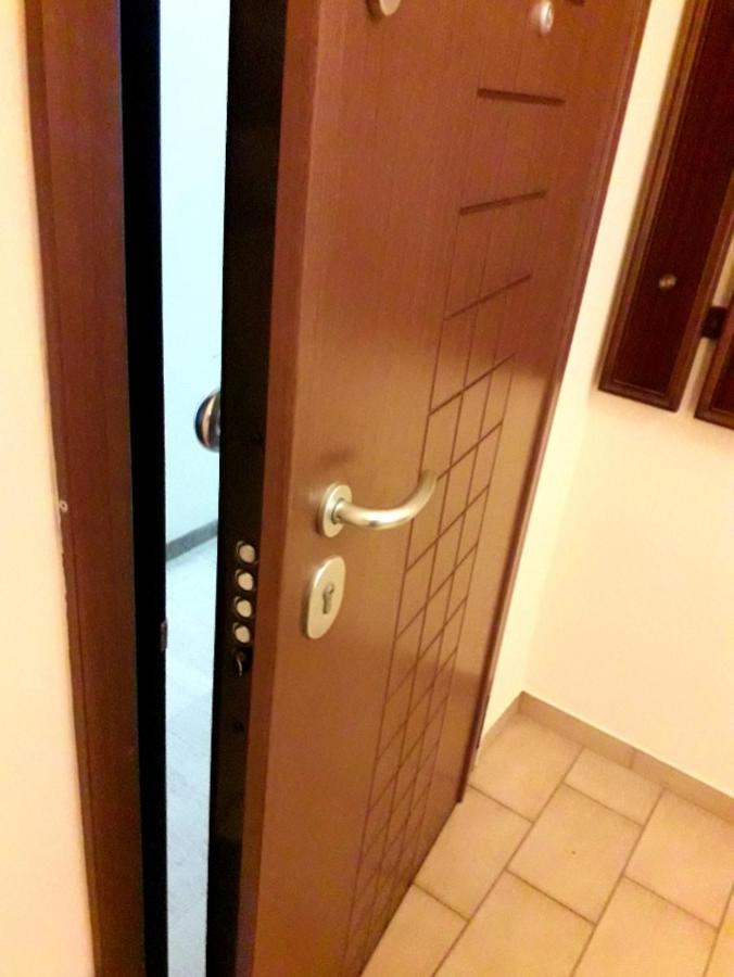 Central Apartment Ioannina Luaran gambar